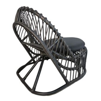 Πολυθρόνα Tromso paakoworld pe rattan σε μαύρη απόχρωση με μαύρο μαξιλάρι 80x85x98εκ